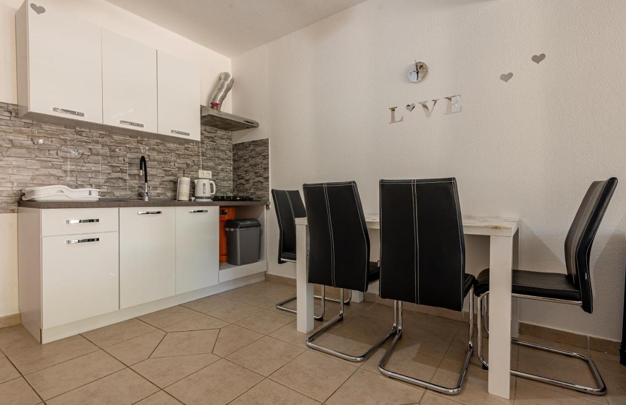 Apartments Villa Agape Vir Extérieur photo