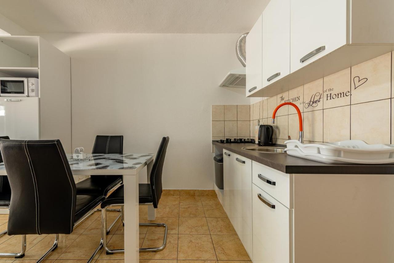Apartments Villa Agape Vir Extérieur photo